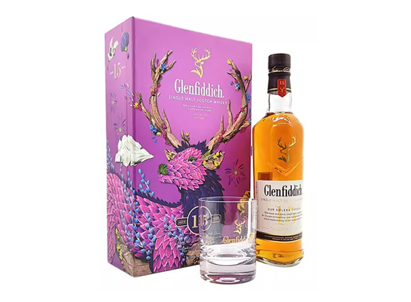 曲靖收购格兰菲迪15年威士忌福鹿礼盒装Glenfiddich苏格兰威士忌700ml上门回收